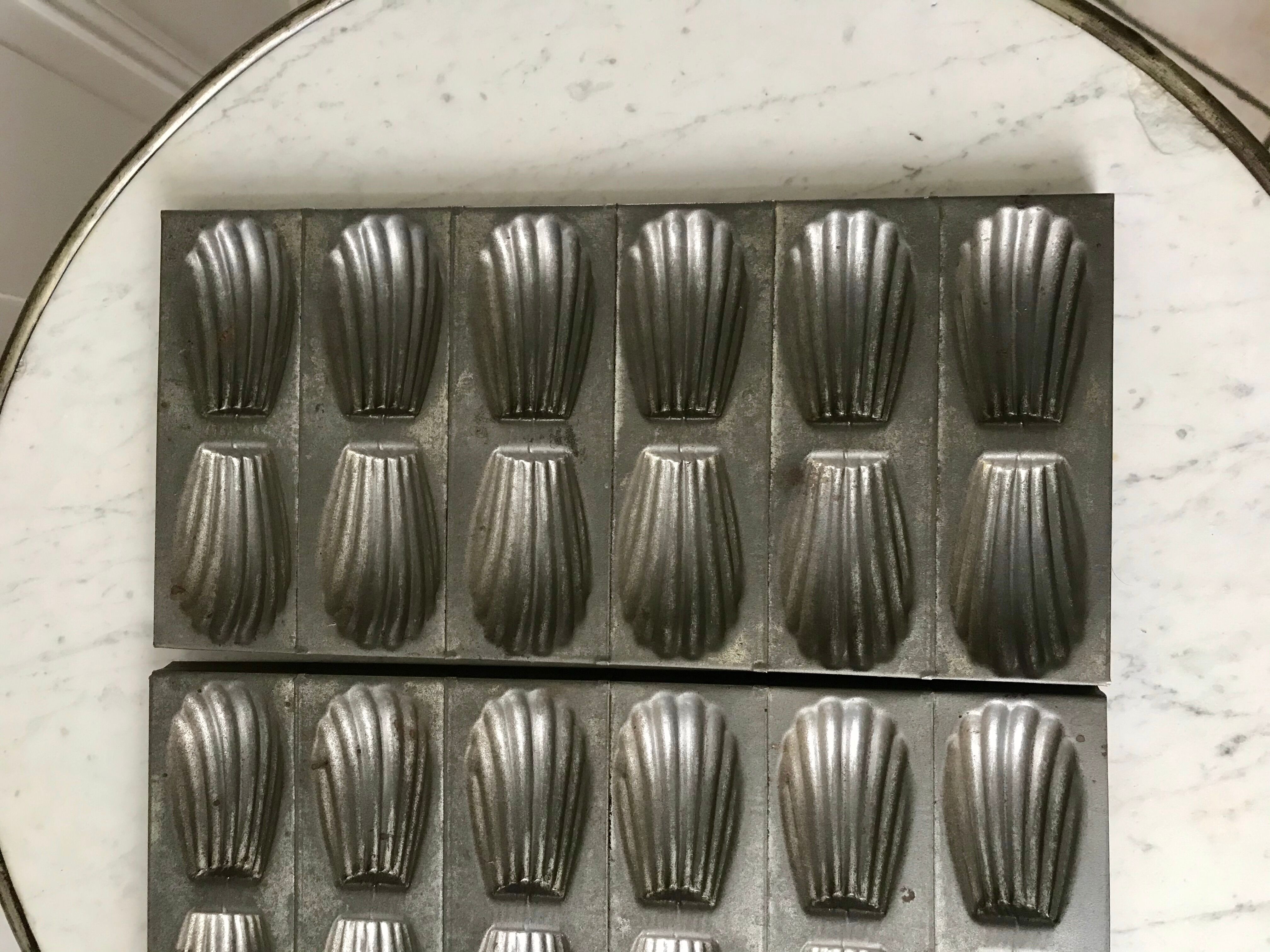 Duo de moules à madeleines anciens début xxème