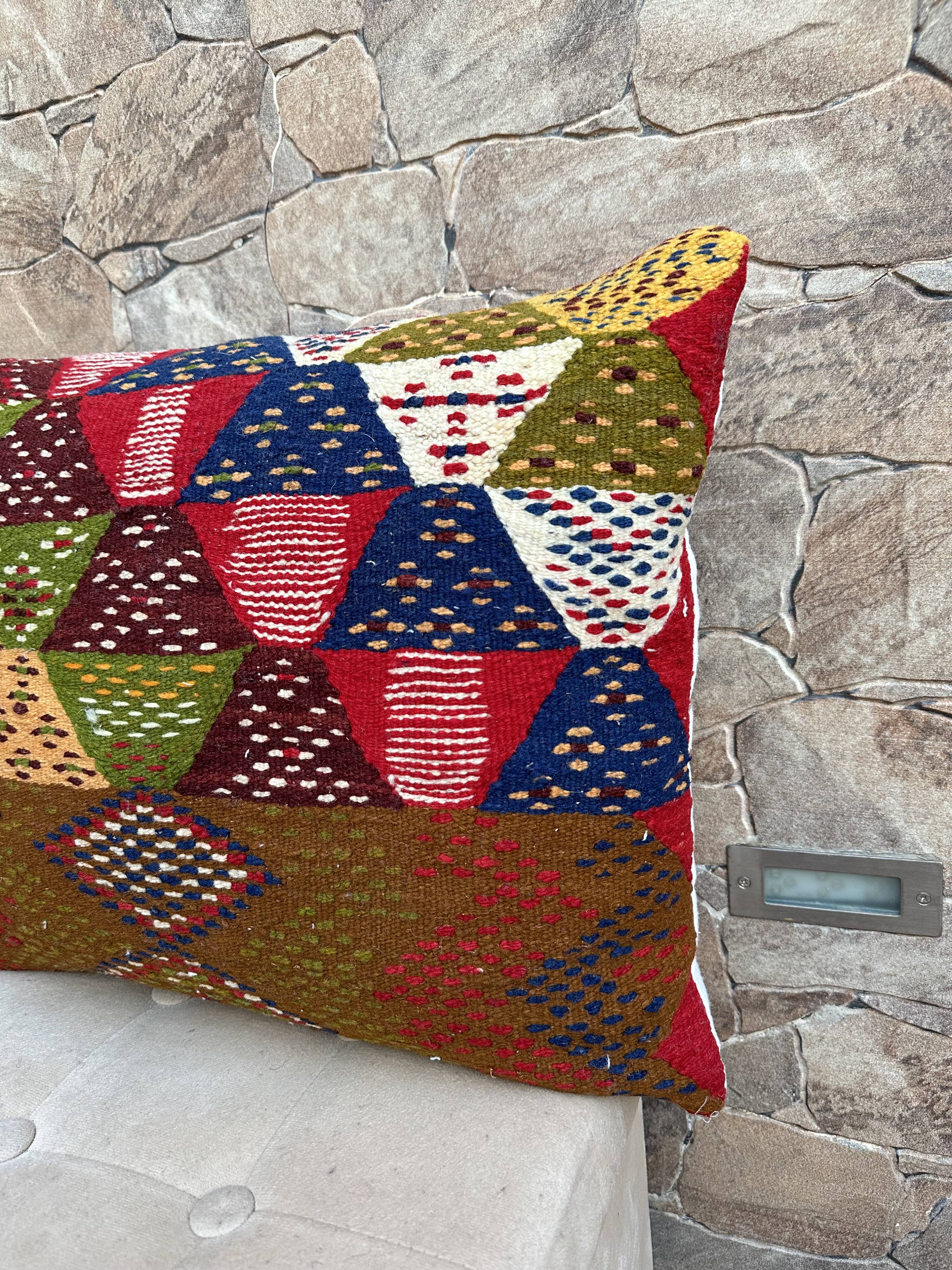 Housse de coussin kilim berbère vintage, coussin en laine marocaine