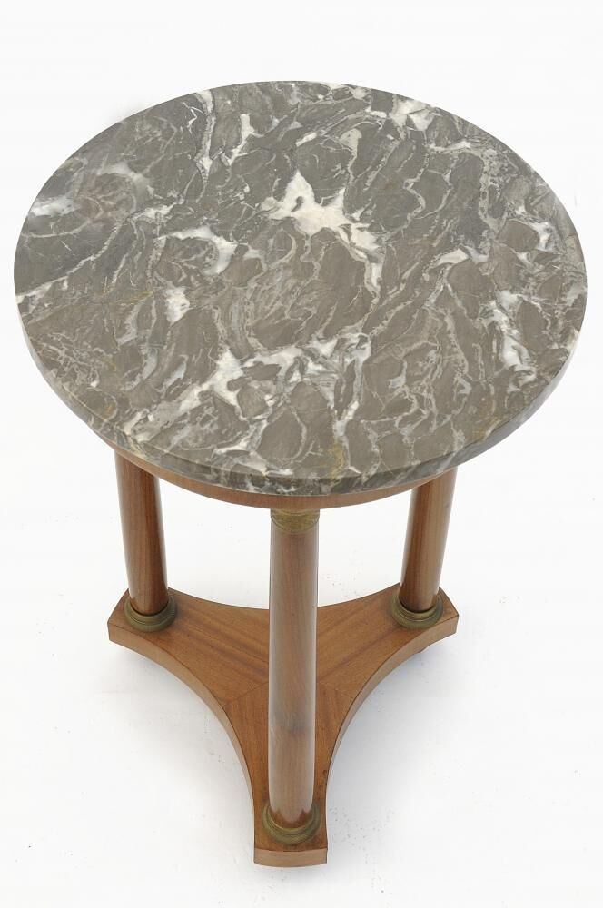 Swan collar side table