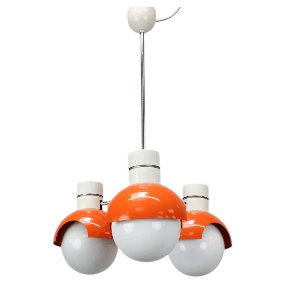 Suspension de Napako, datant de l'ère Space, 1970