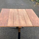 Table basse relevable en bois brut, restaurée