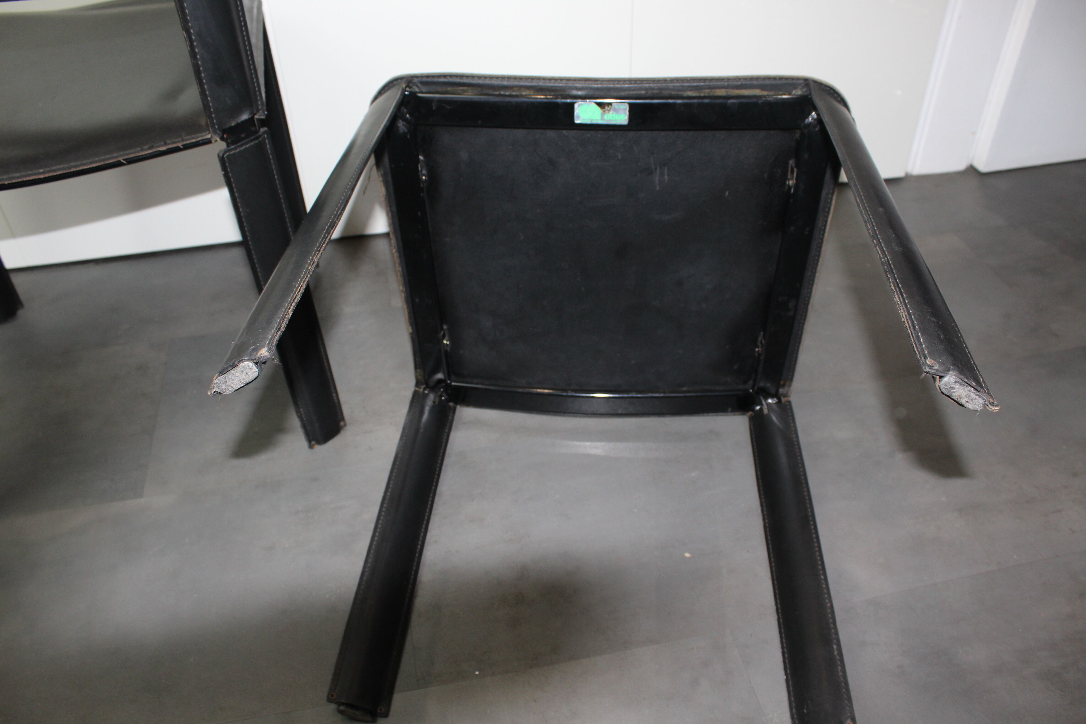 Leather chairs design italy Giancarlo Vegni