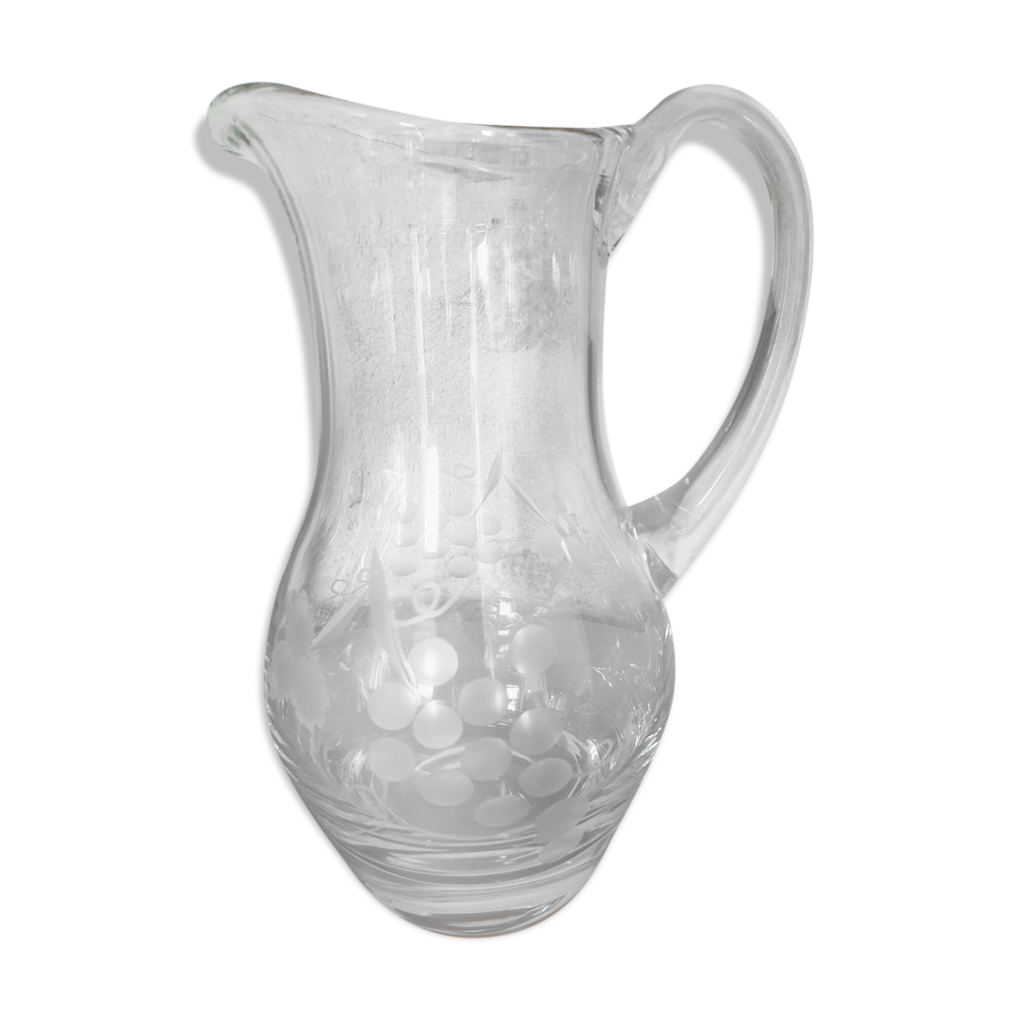 Pitcher decorating grape bunch