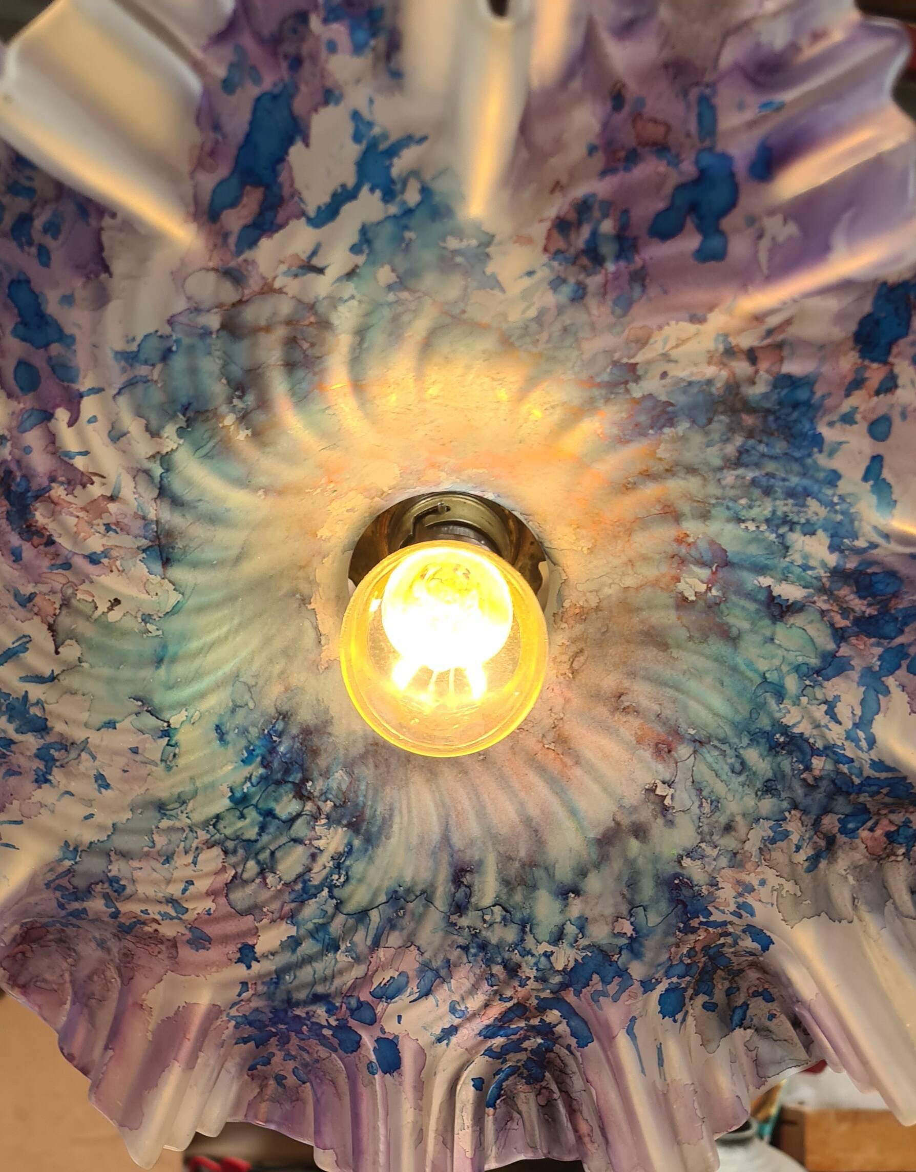 Art Nouveau lamp with Neo Classic lace shade 40x35