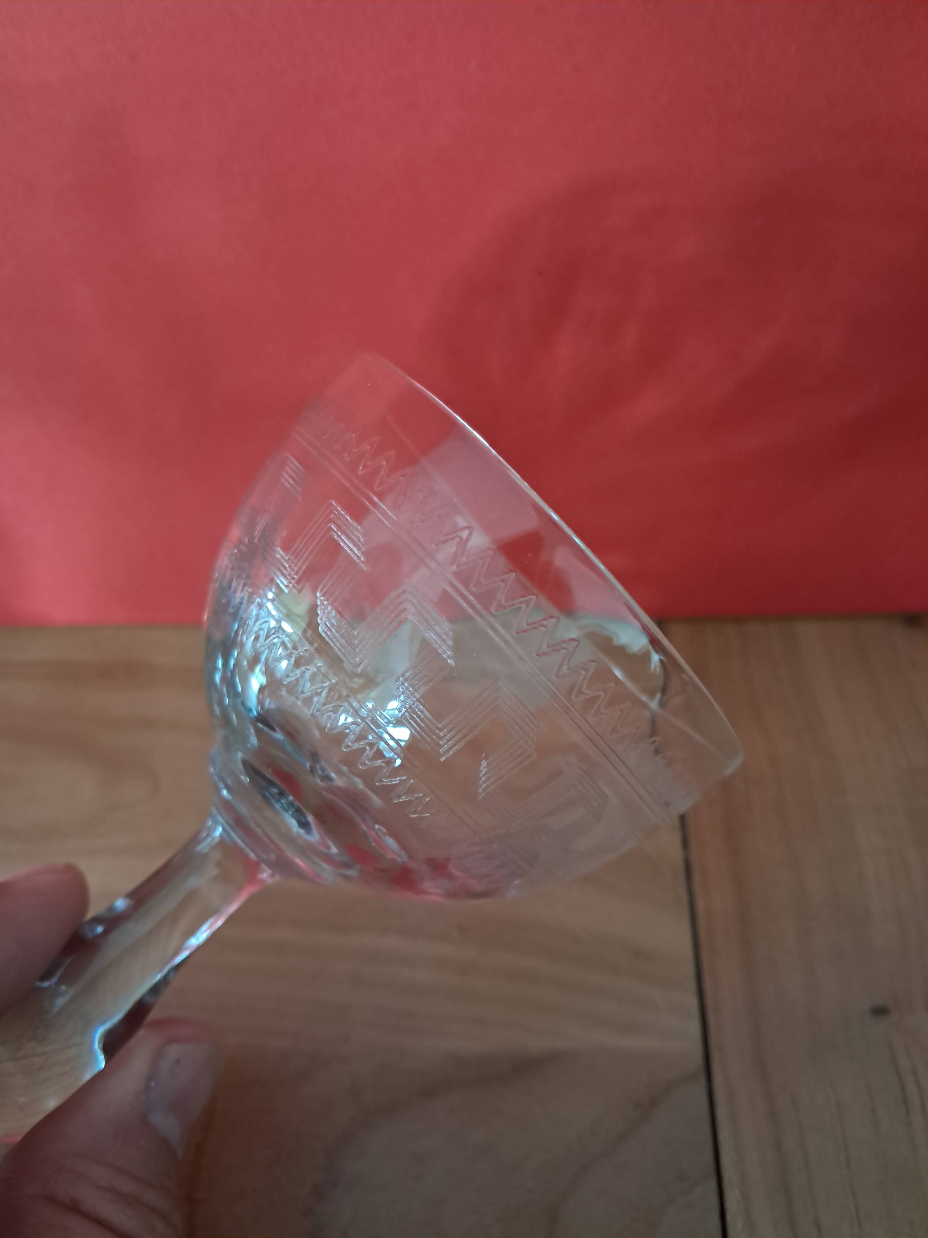 Wine guilloche glasses from the years 1900/1903.