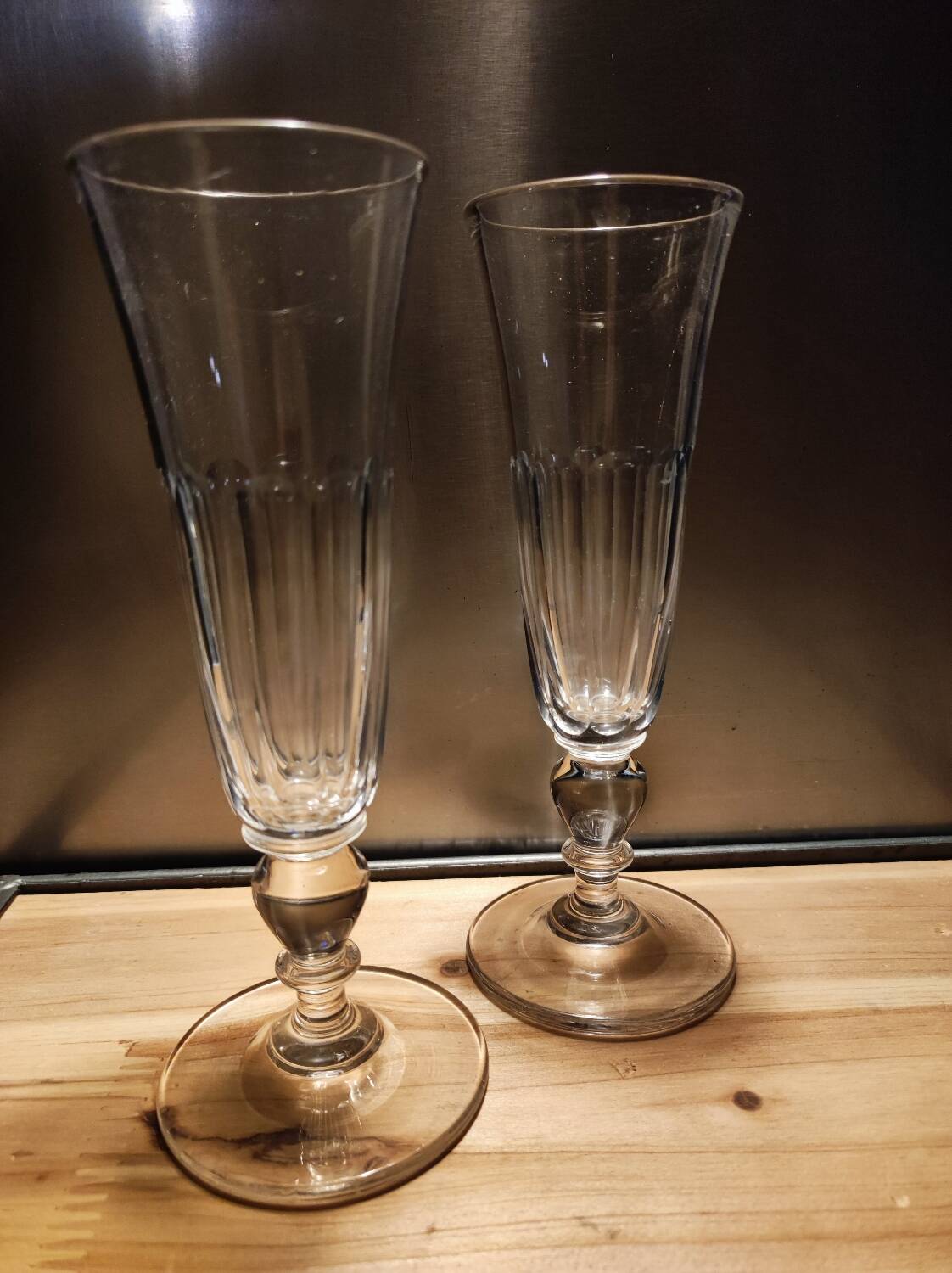 2 champagne flutes with cut sides, late 19th century