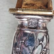 Cuillère à tamiser le sucre en argent et argent doré