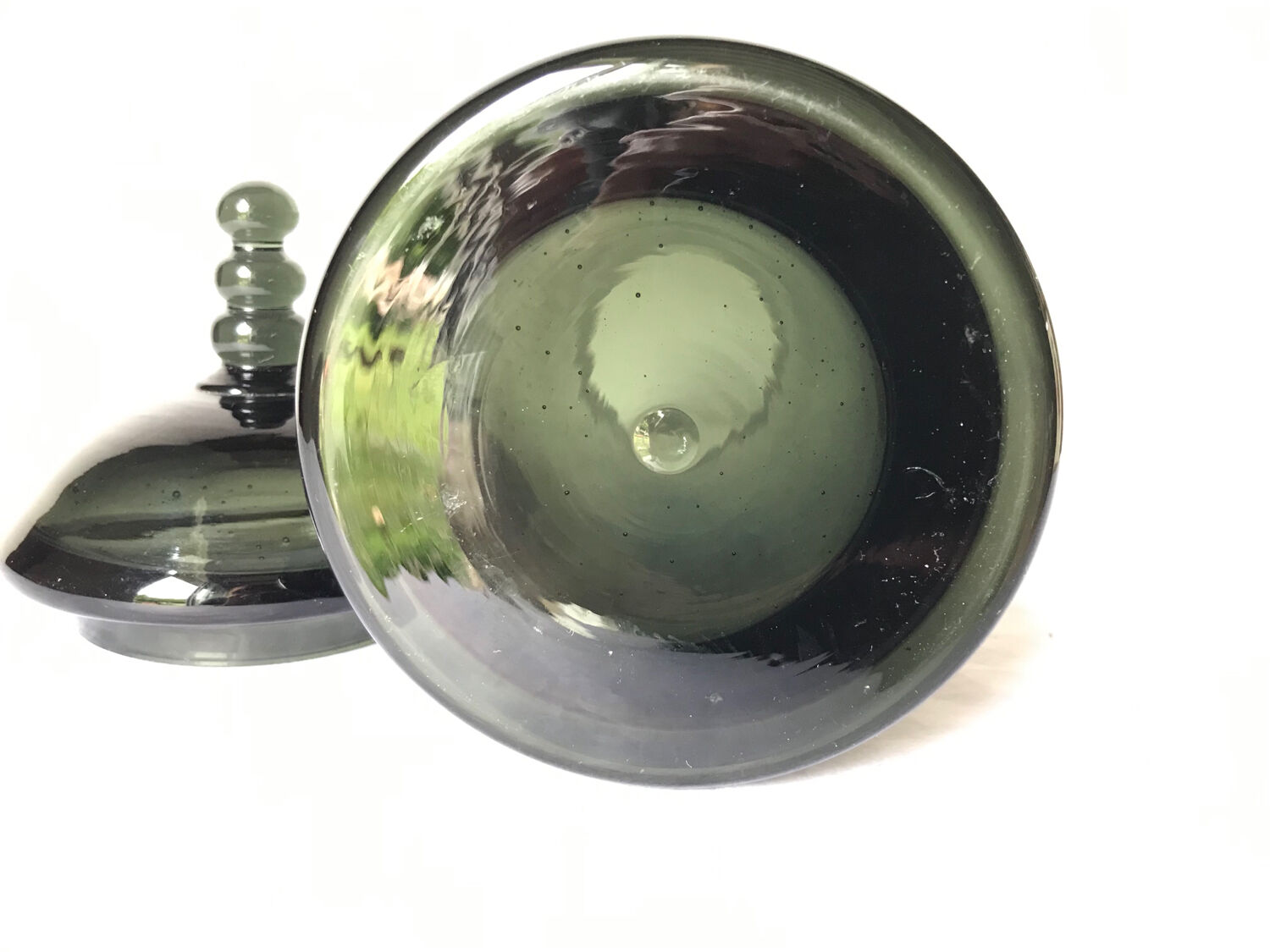 Apothecary pot in bubbled glass, dark green, VCM Reims.
