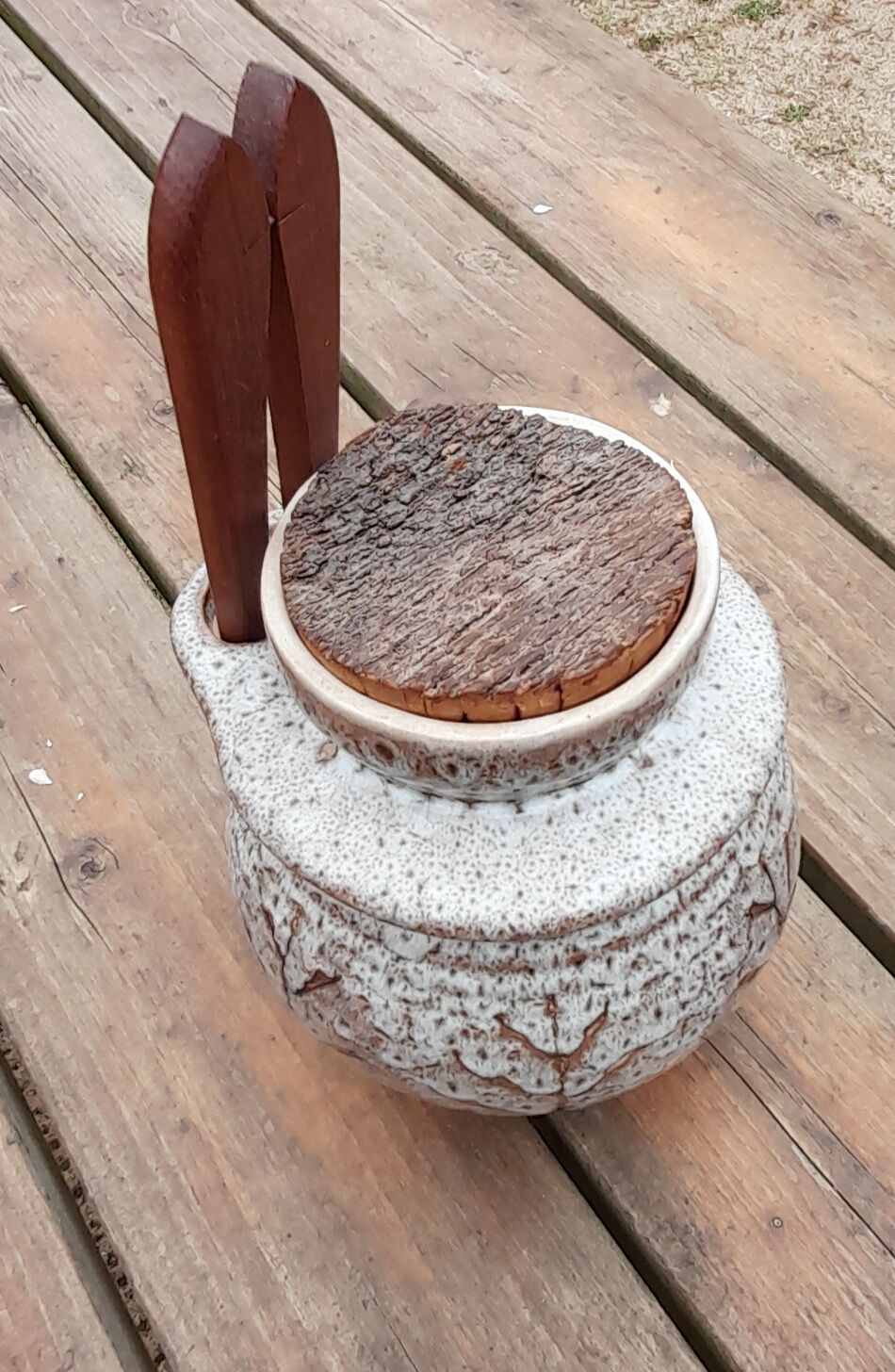 Pickle pot with pliers, varnished leaf pattern, 60's years