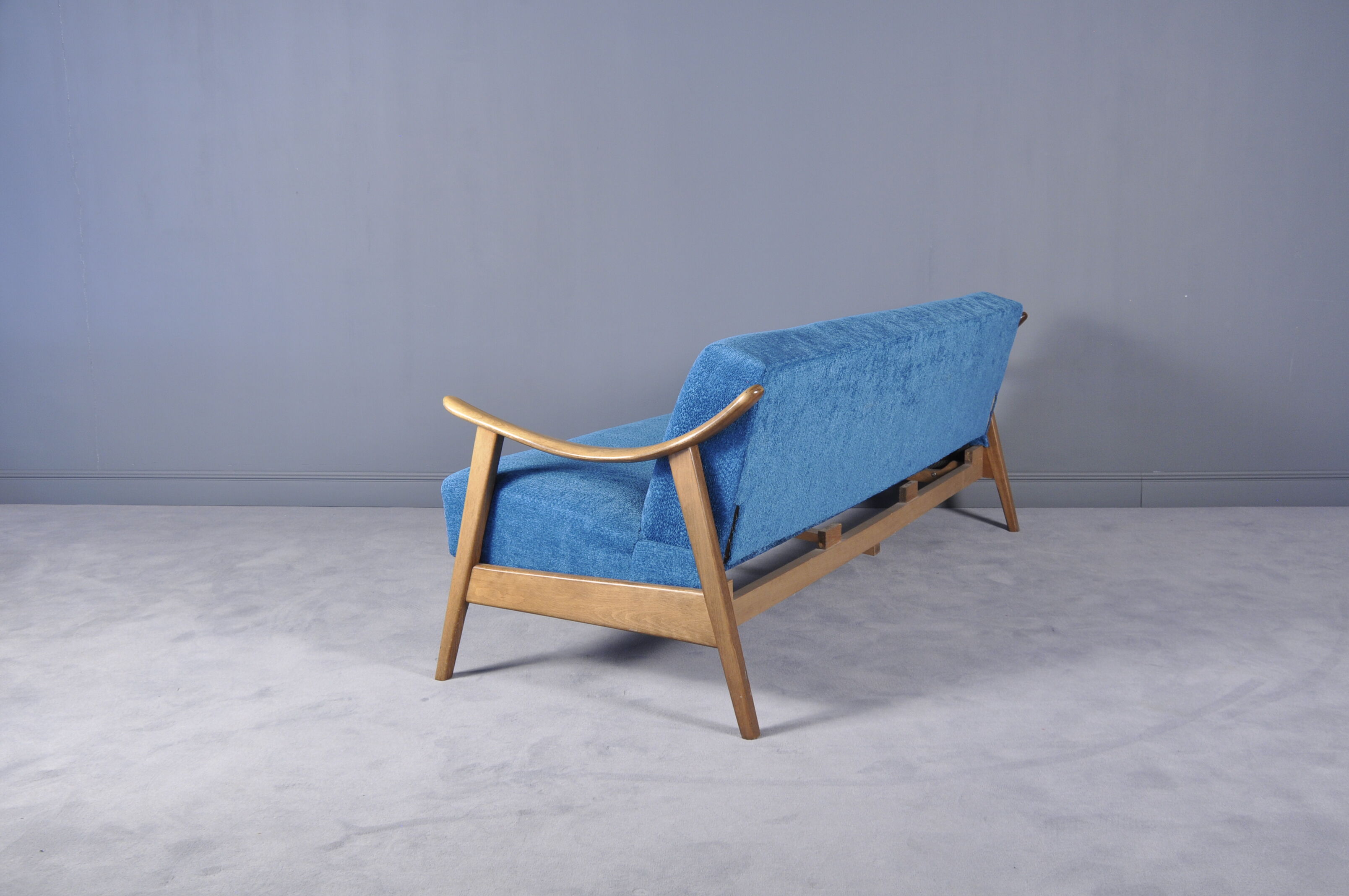 Three seater extensible sofa 1960's