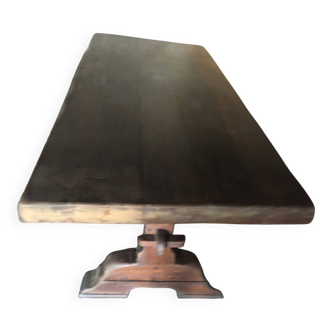 Beautiful monastery table in oak.
