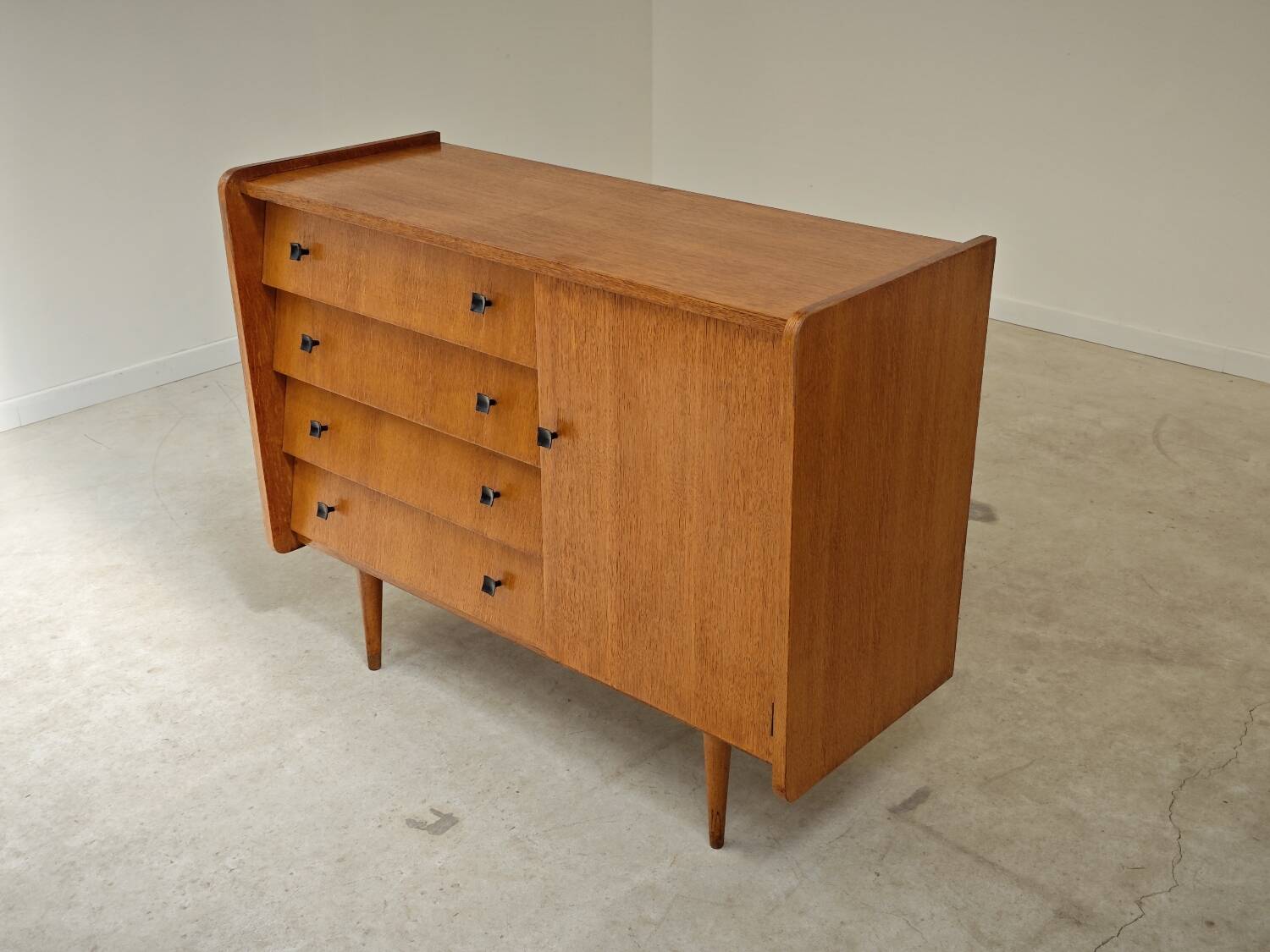 Small sideboard with spindle legs, France 1960