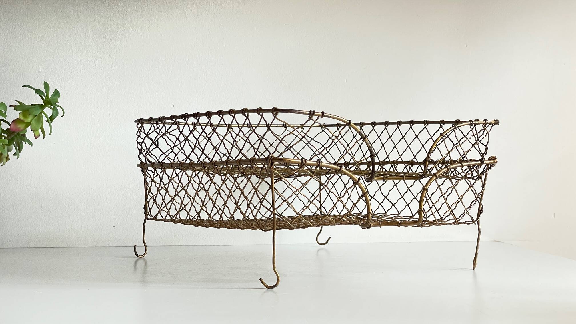 Stackable banks vintage brass wire