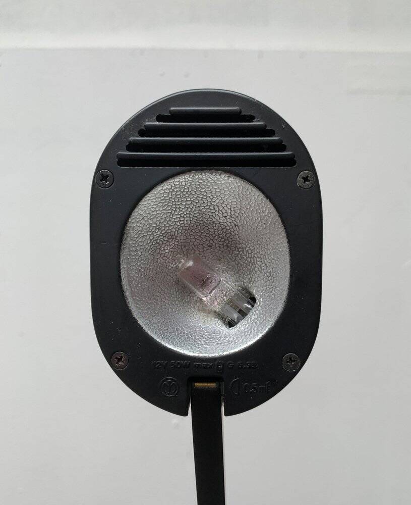 Postmodern Italian table lamp Ala by Rodolfo Bonetto for Iguzzini, 1980s