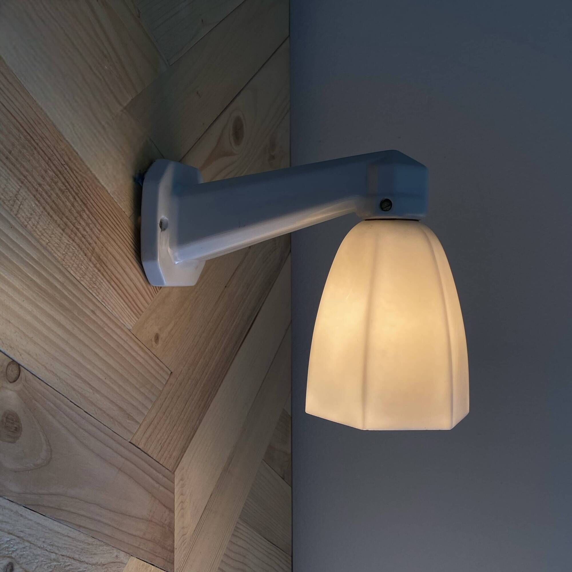 Swan neck wall lamp in porcelain ceramic and tulip in white opaline glass