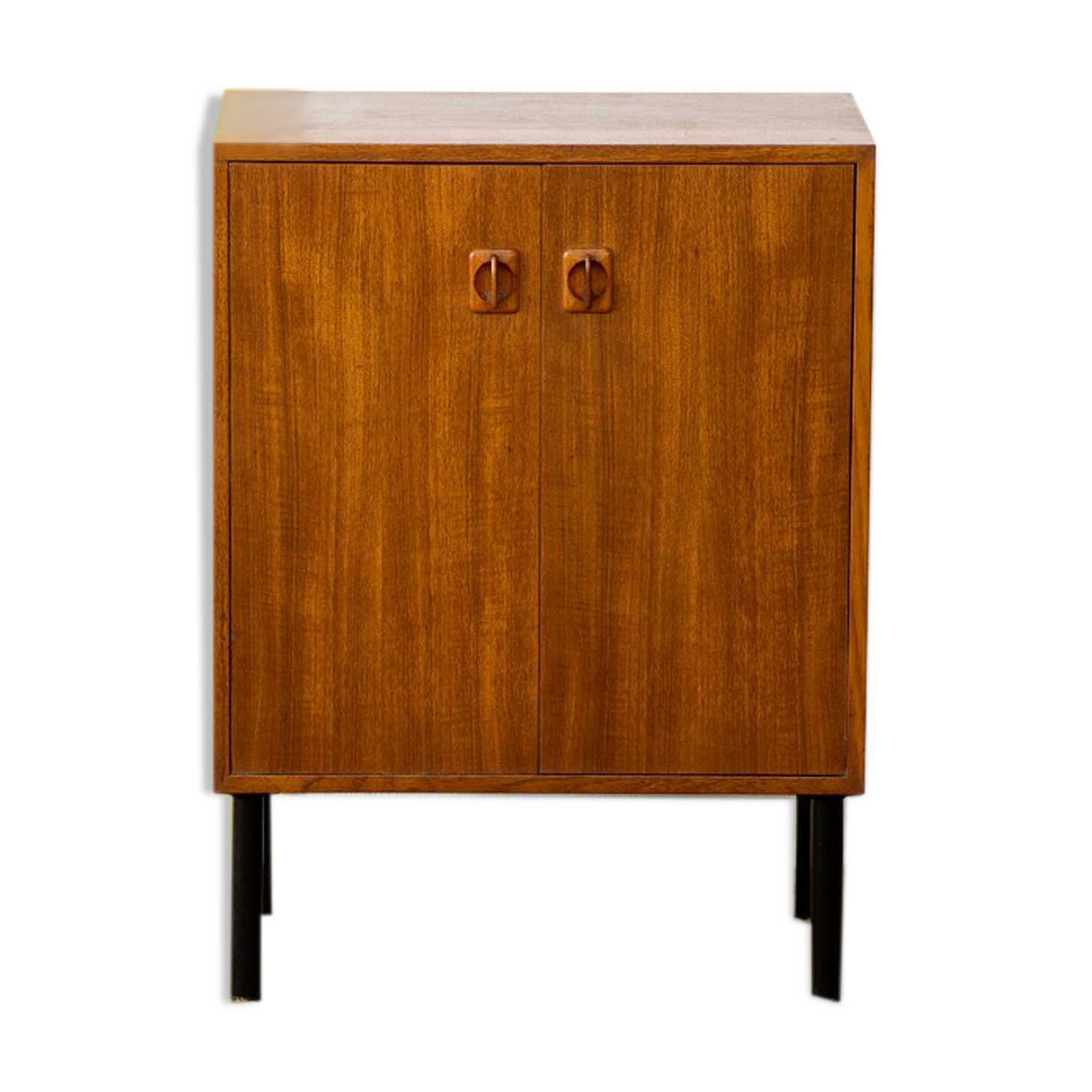 Scandinavian chest of drawers 60 cm