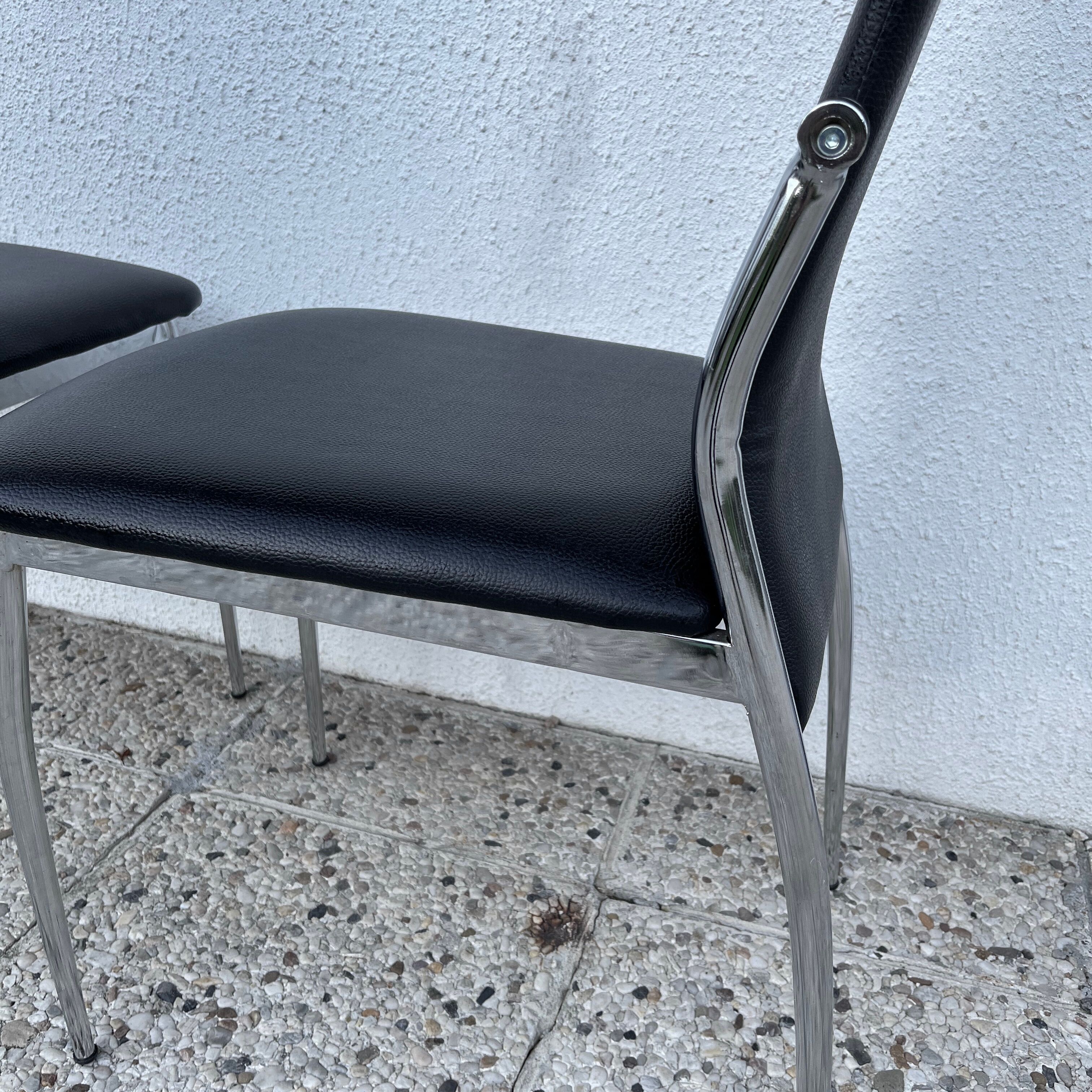 Design chair in black skaï