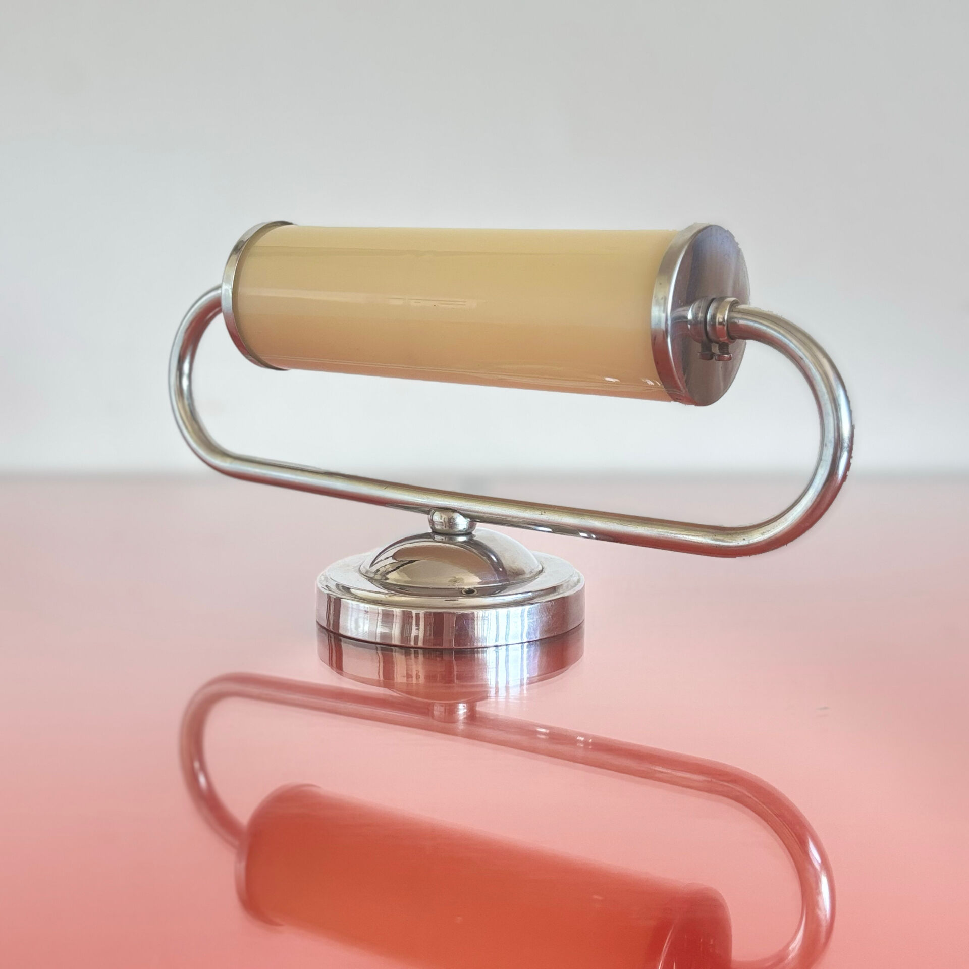 Functionalist wall lamp, Czexhoslovakia