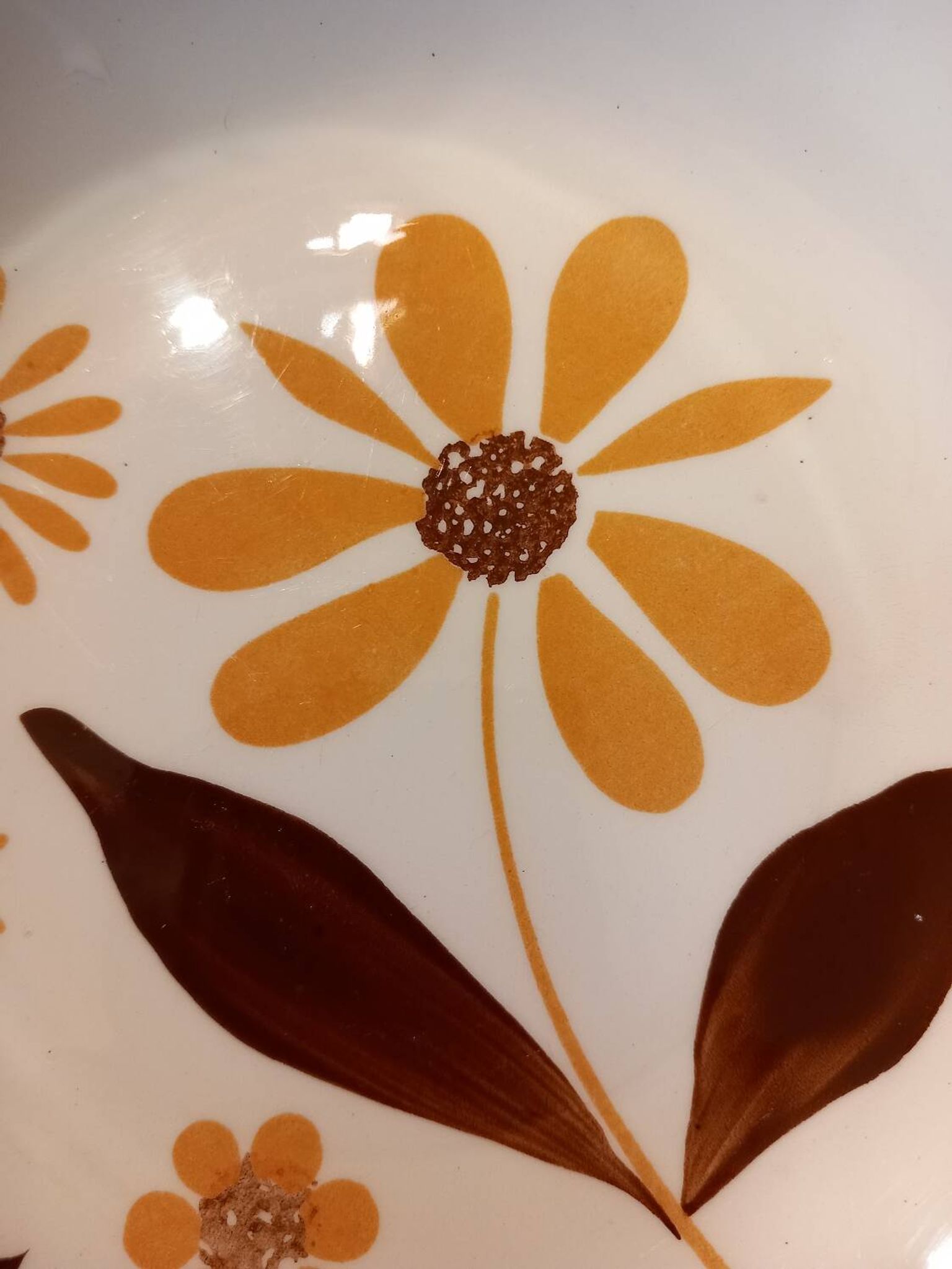 Assiette creuse en céramique de Gien