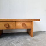 Meuble d’appoint bas style Perriand