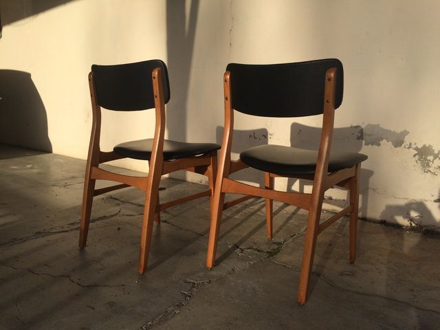 Pair of modernist Scandinavian chairs from the 1960s