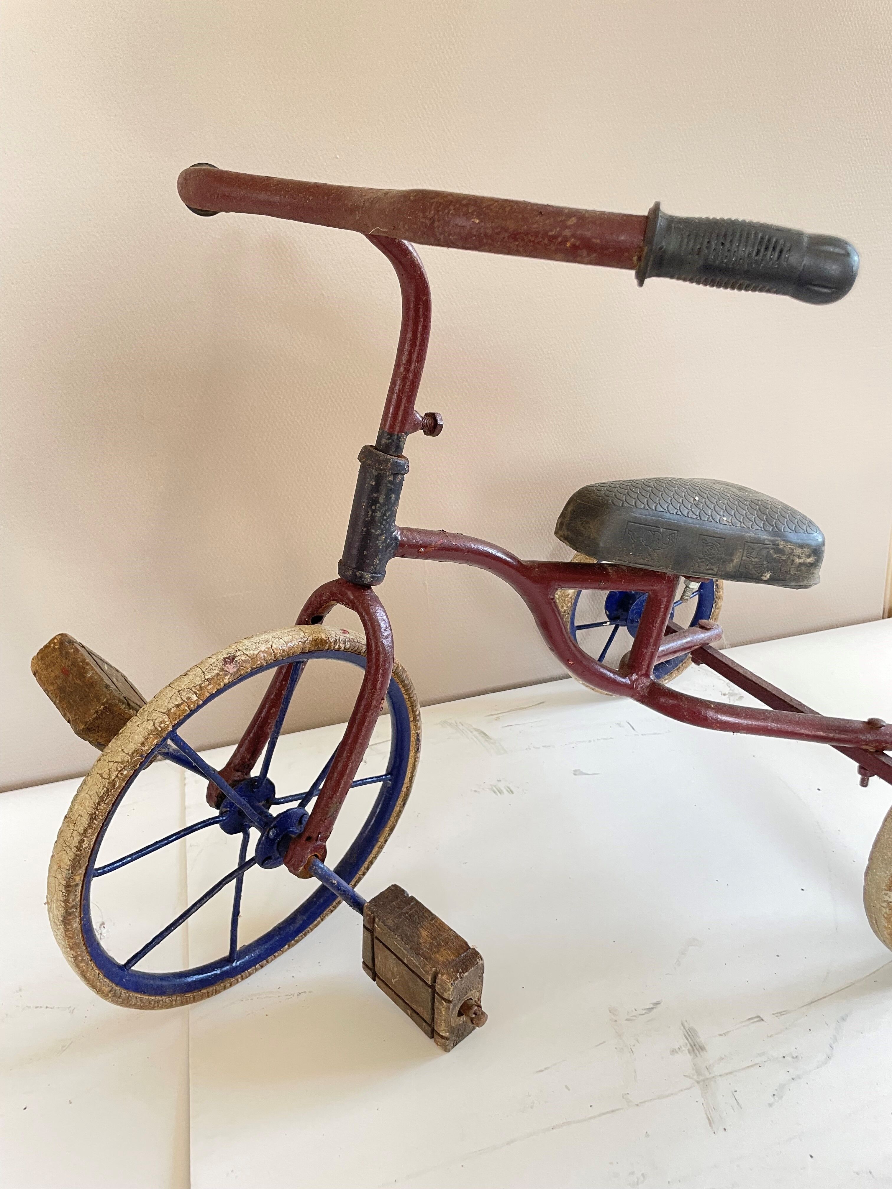 Vintage vintage tricycle