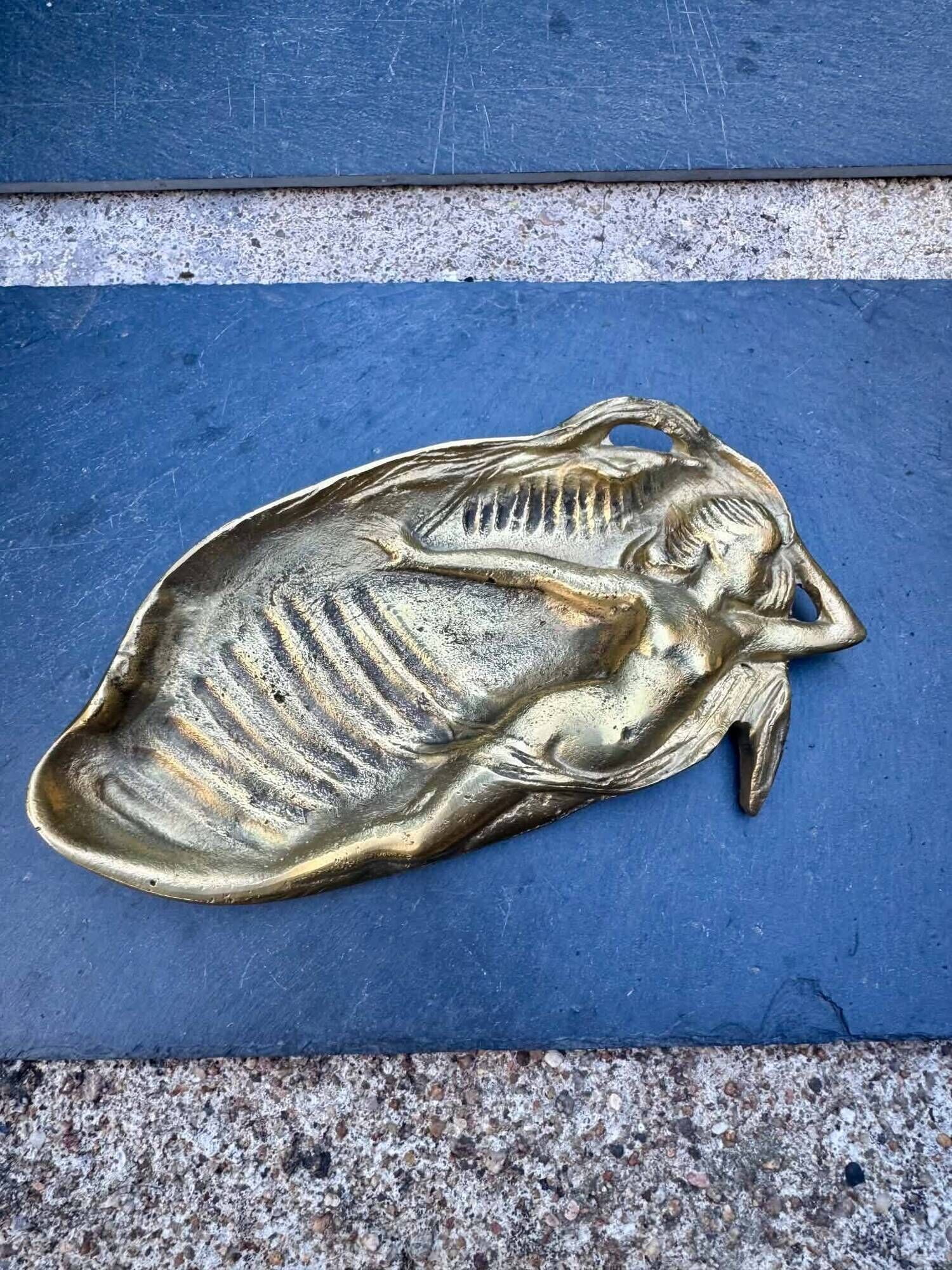Vide poche en bronze Art Nouveau