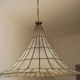 Mother-of-pearl suspension