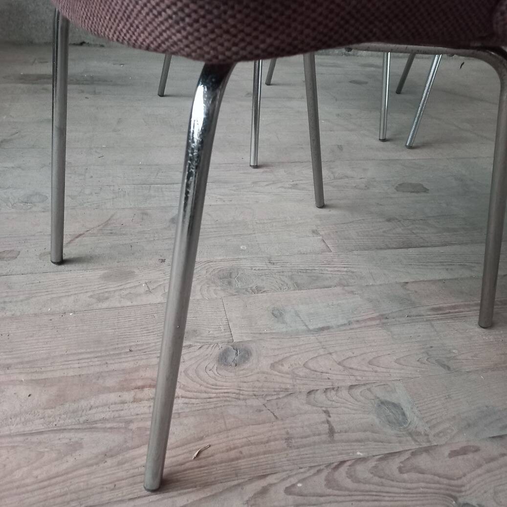 Série de 4 Chaises design années 60 chrome et tissus