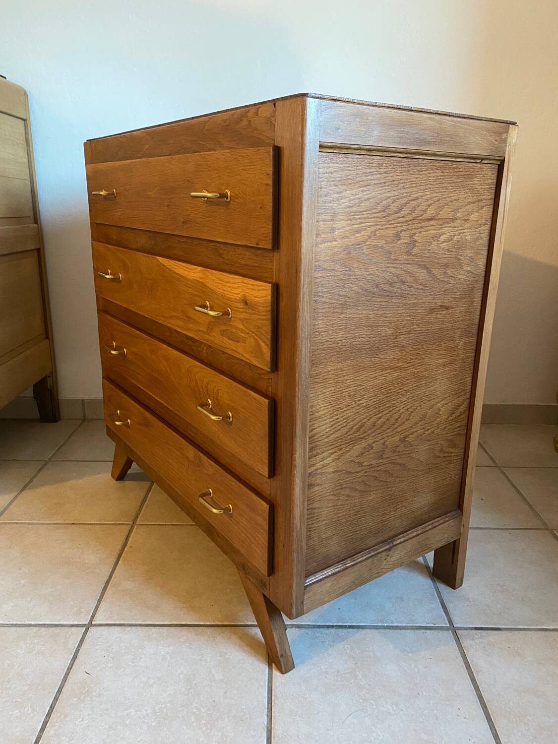 Vintage chest of drawers