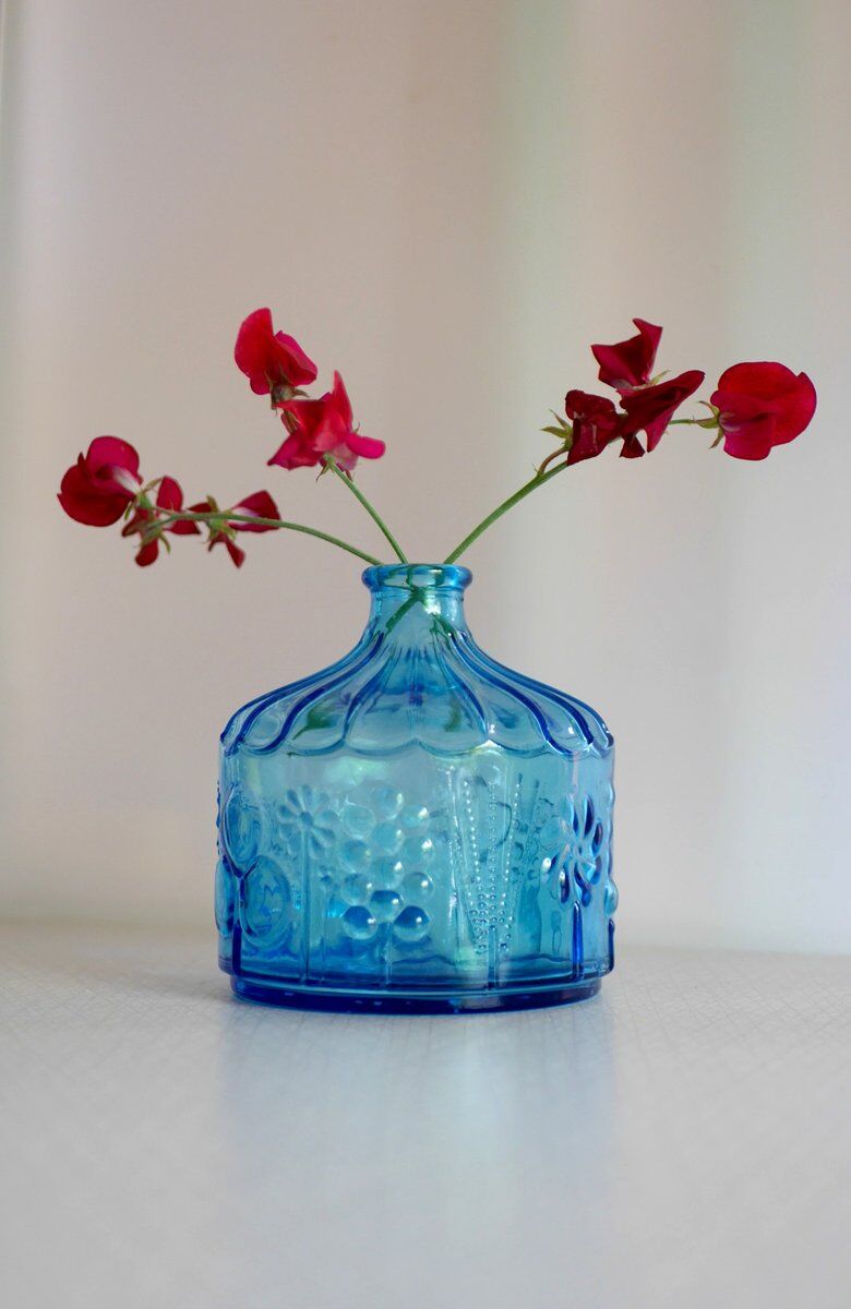 Finnish art glass Flora vase by Toikka for Nuutajärvi