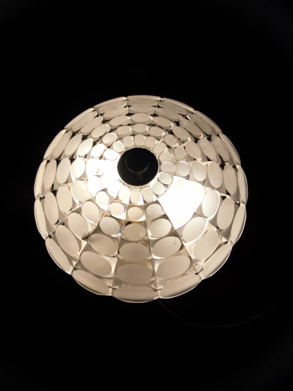 Wall/Ceiling Light
Aluminum and glass by Peill &
Putzler 197