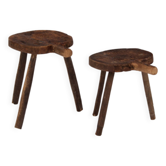 Tabourets rustiques en bois antique