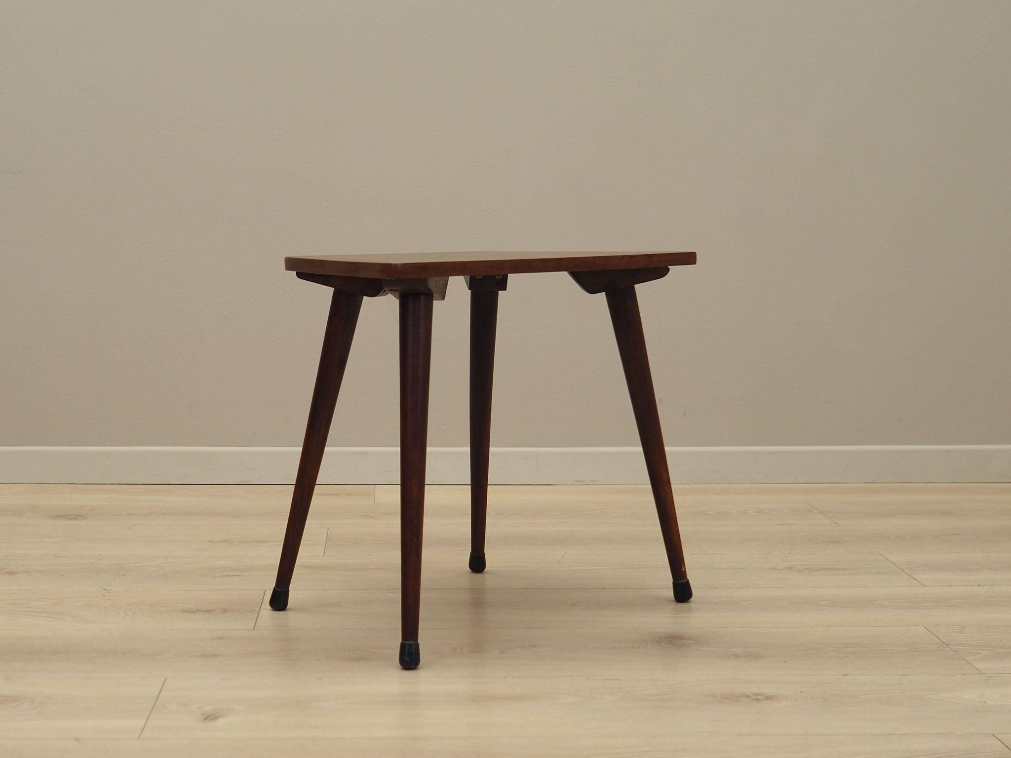 Tabouret en teck, design danois, années 1970, production : Danemark