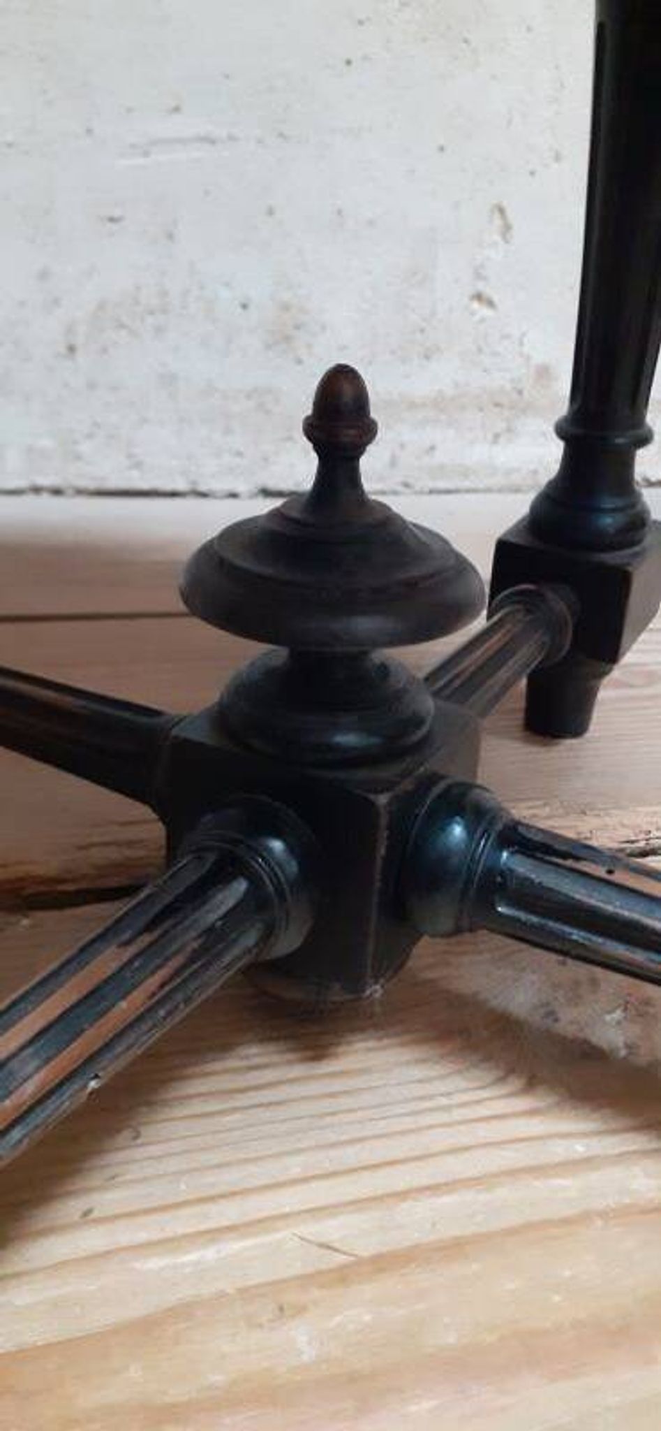 Napoleon III piano stool without its screw