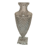 Cristallerie saint louis - vase balustre sur piédouche en cristal taillé en pointe de diamant signe