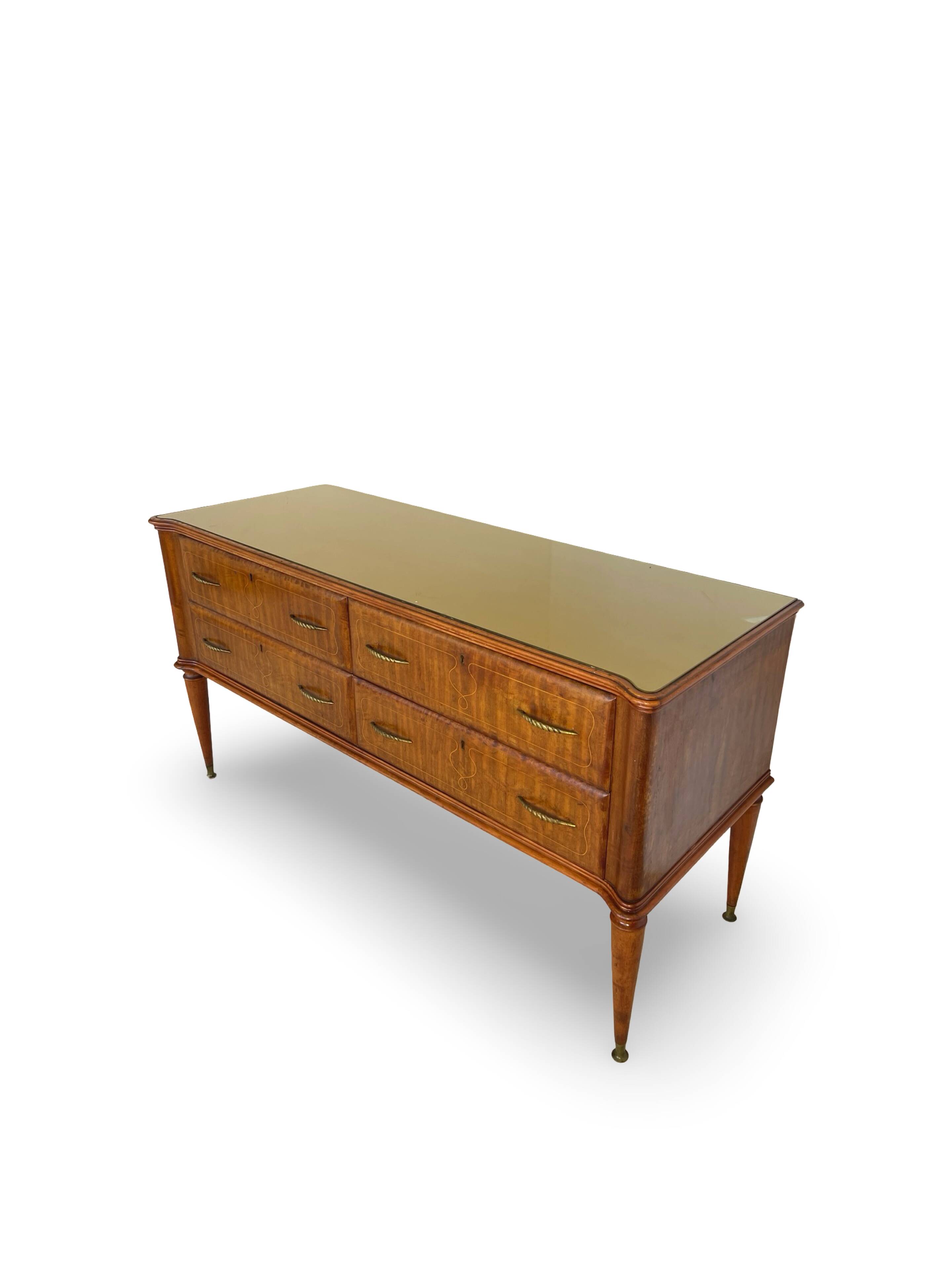 Une commode italienne vintage de style moderne du milieu du siècle
