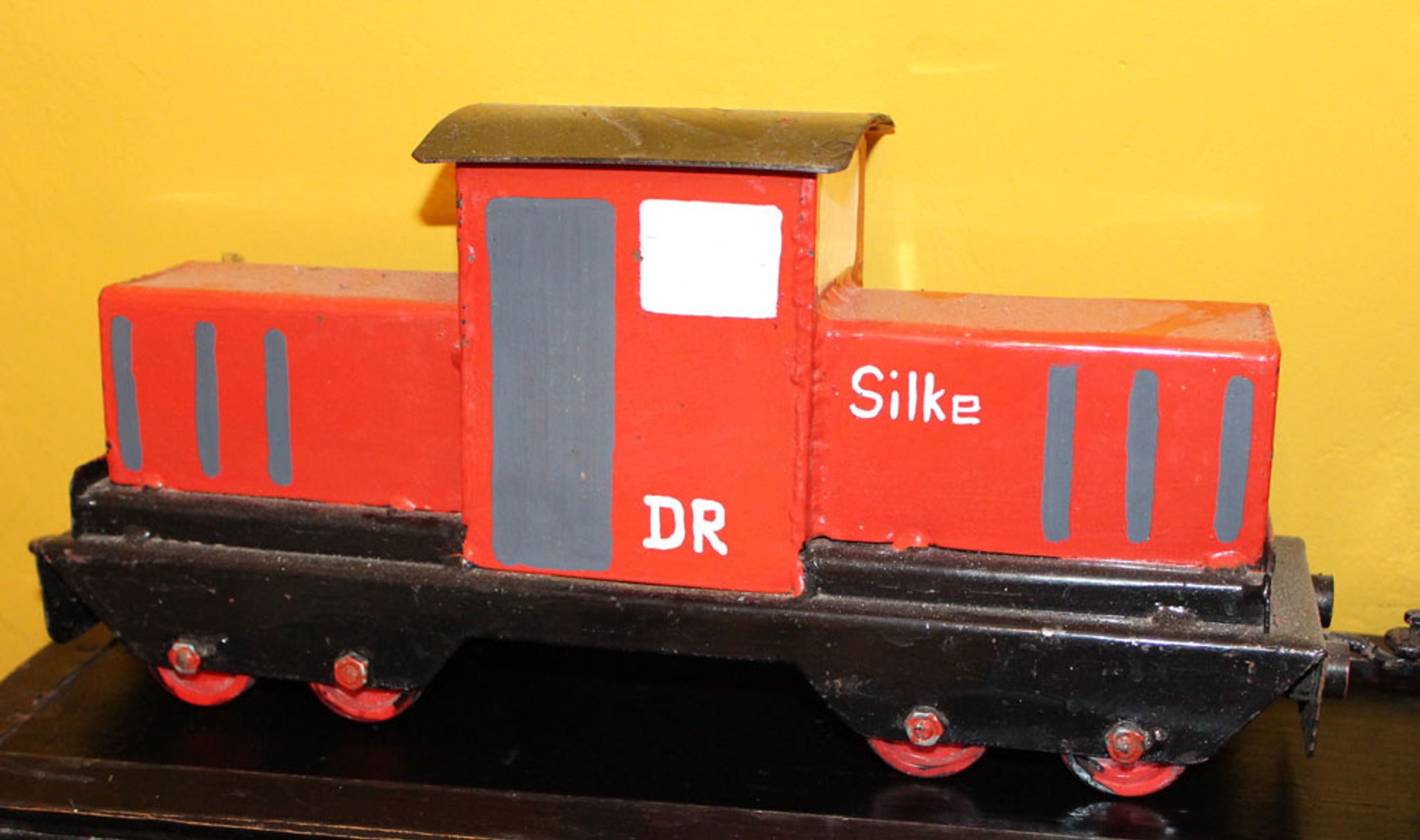 Old big train in metal decorative toy