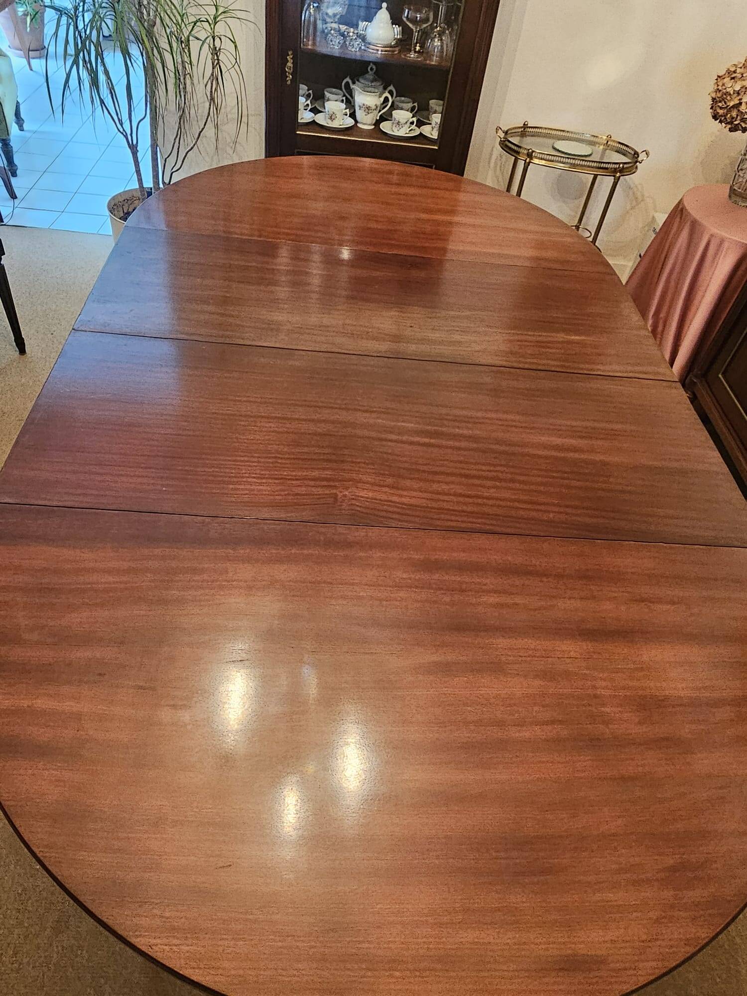 Extendable dining table, Louis XVI style in solid sapele