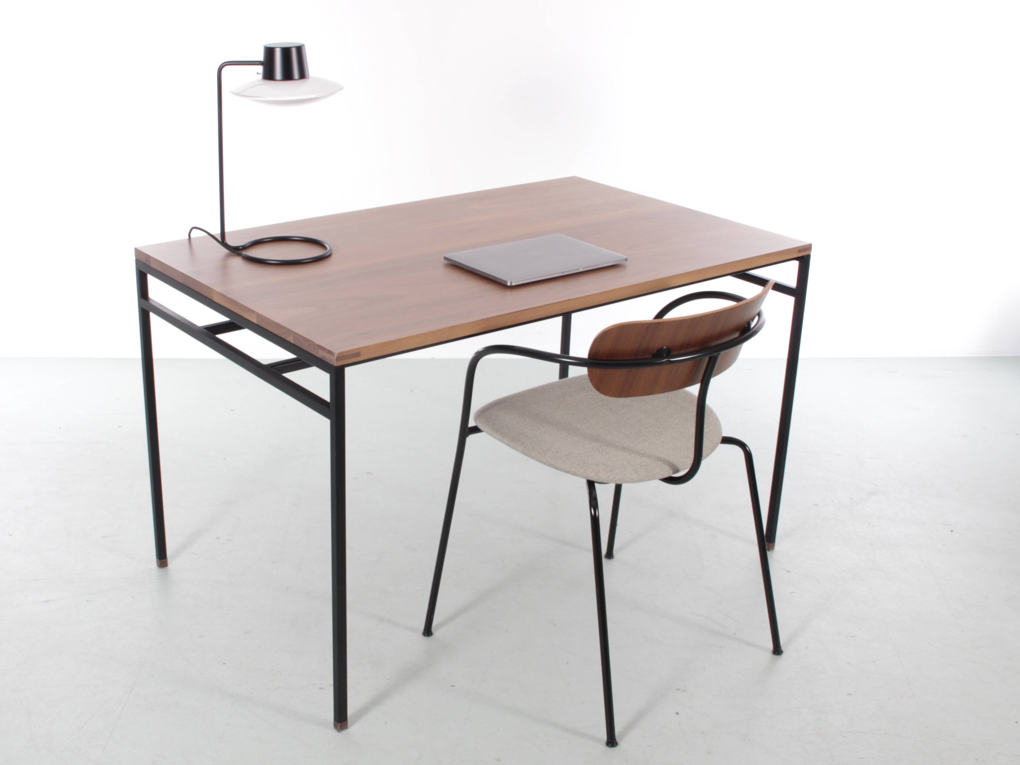 Cosmopol desk, walnut and steel. 120 x 60 cm