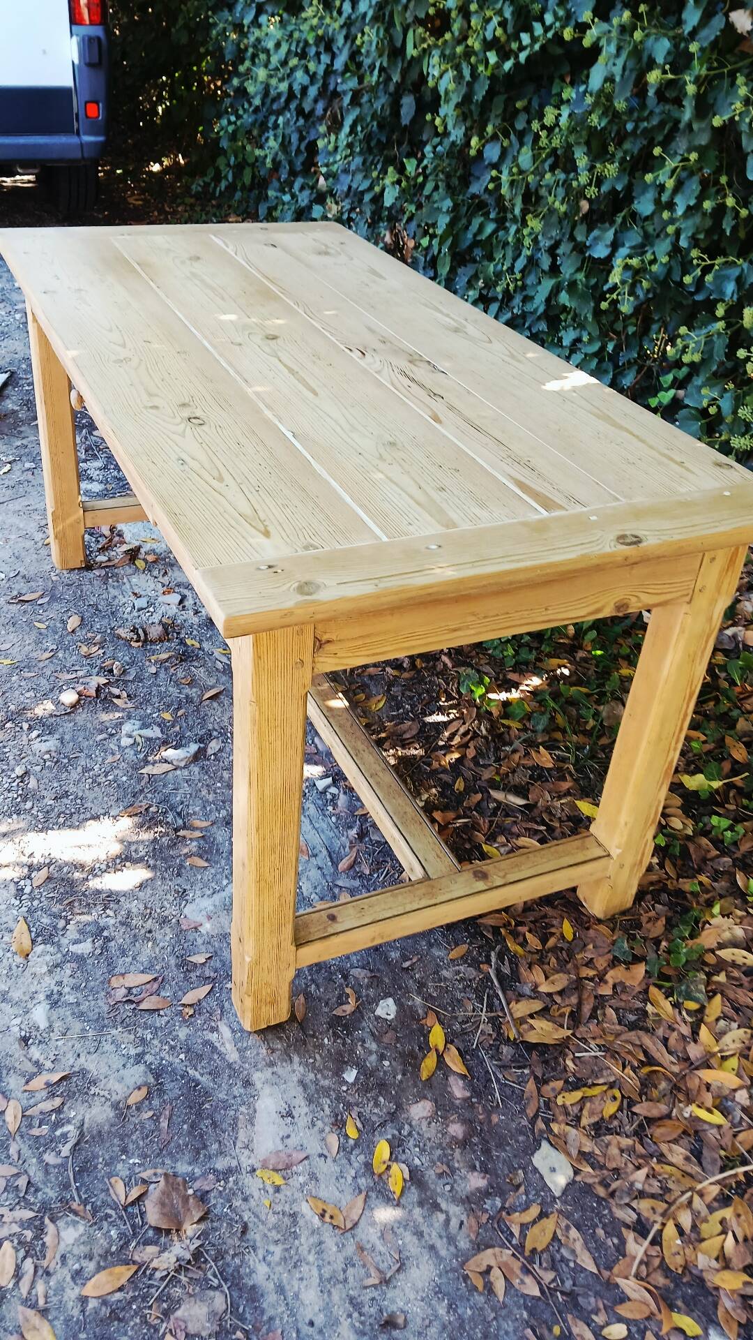 Farm table