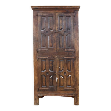 Buffet en bois sculpté, 19e siècle