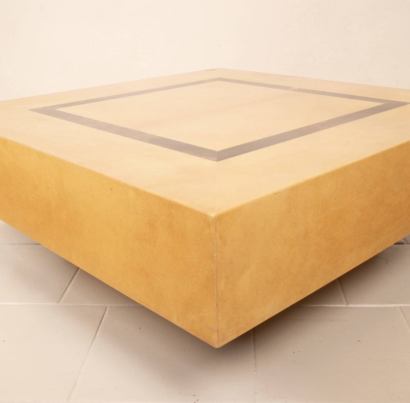 Table basse nucci valsecchi pour tura milano 1970 mod 3000d