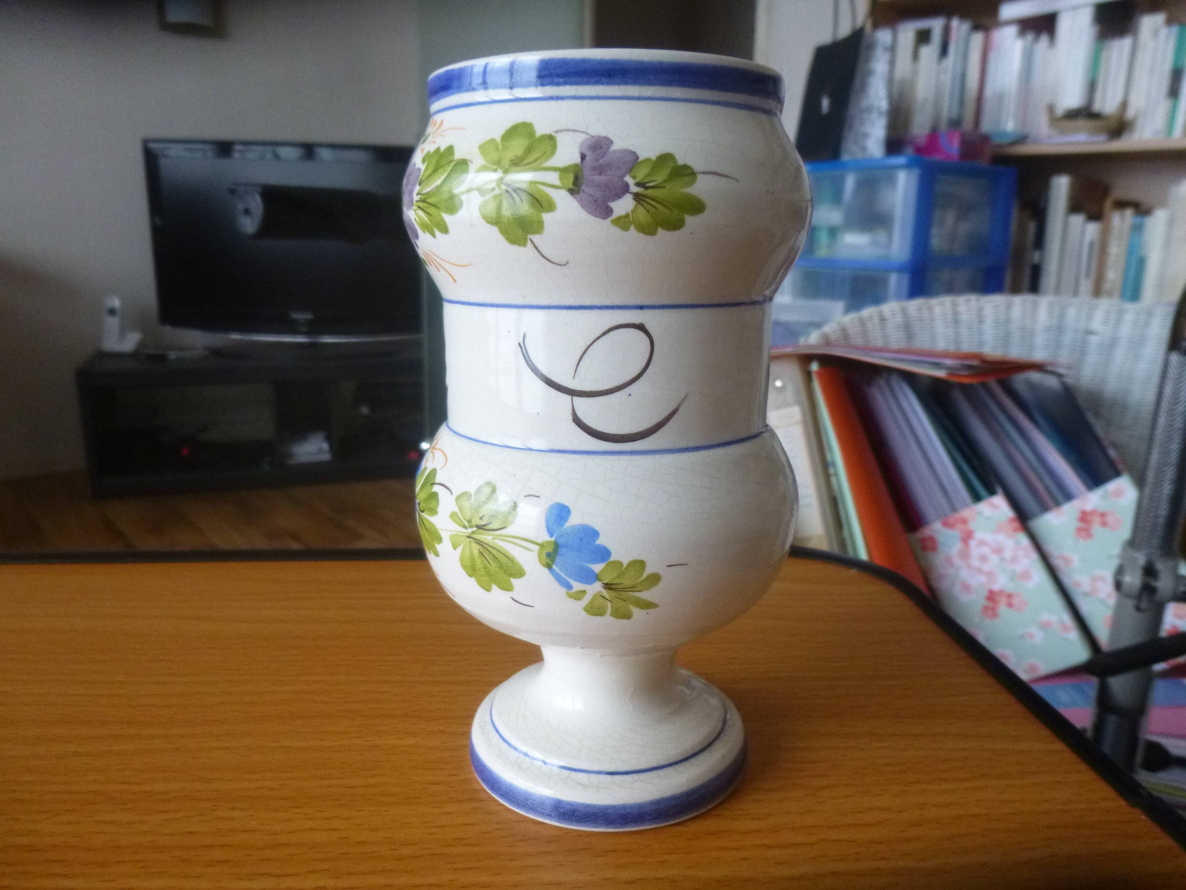Ceramic apothecary pot bassano