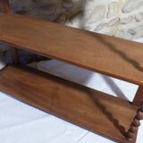 Walnut shelf with twisted columns