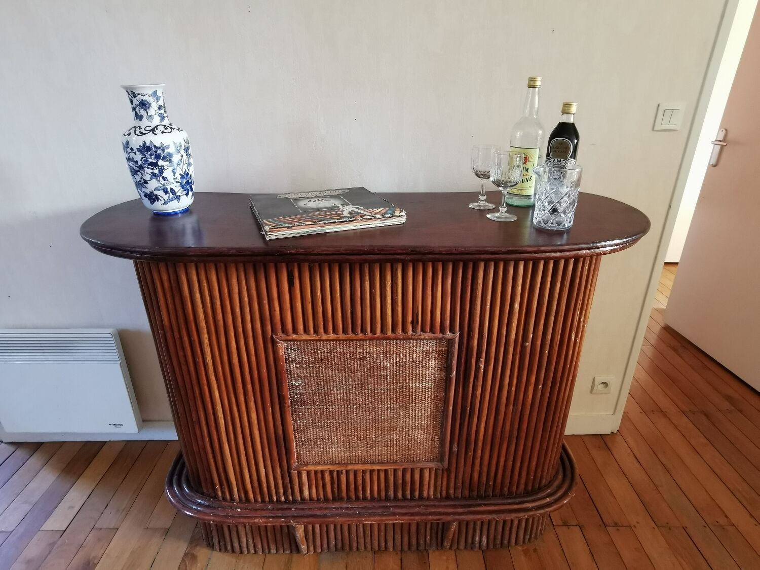 Wicker rattan counter bar 1970