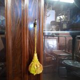Parisian showcase in Walnut 1900