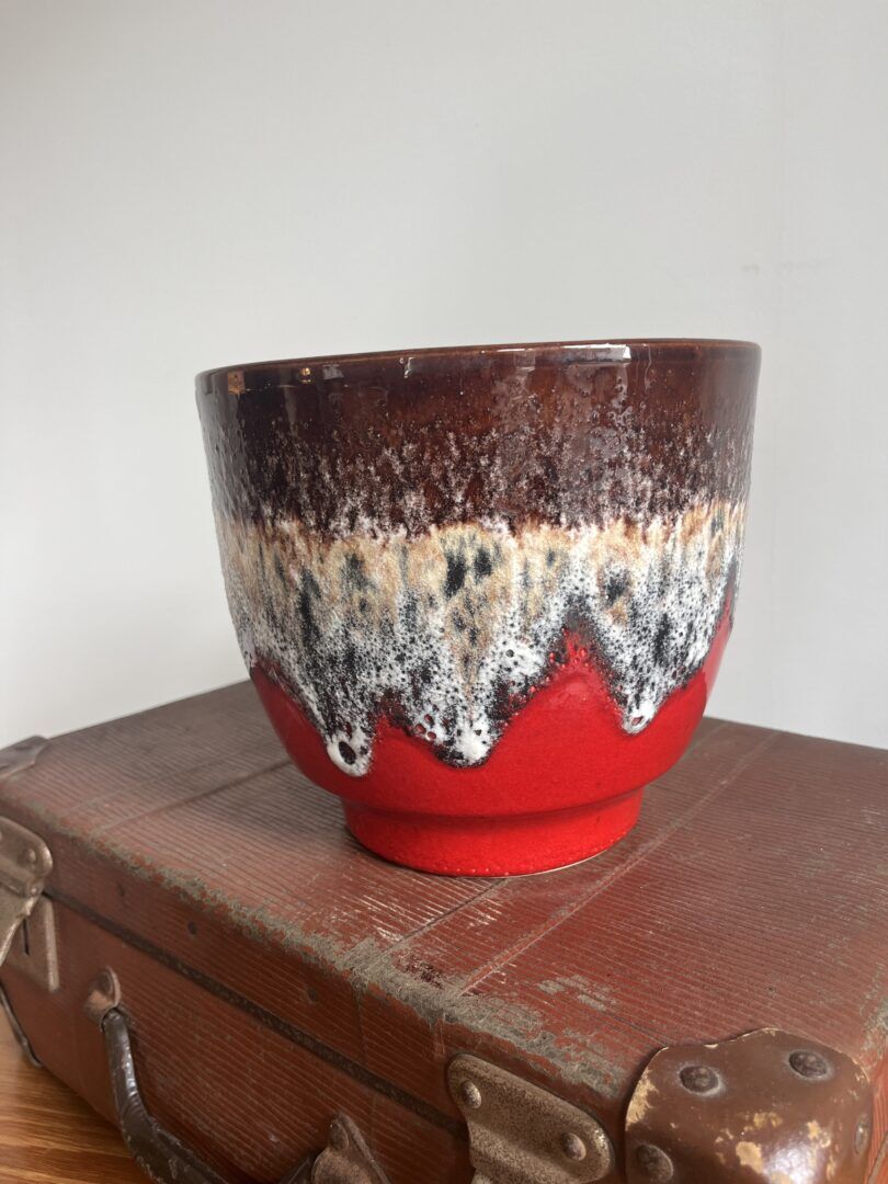 Fat lava flowerpot, West Germany – Bay Keramik