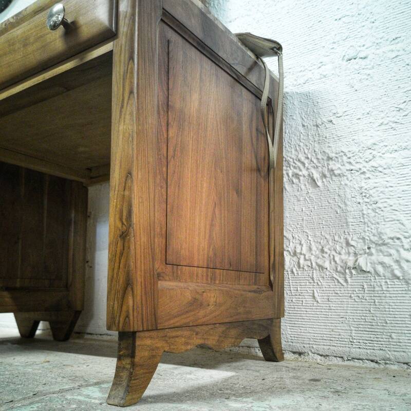 Art deco dressing table