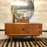 Scandinavian dressing table round mirror